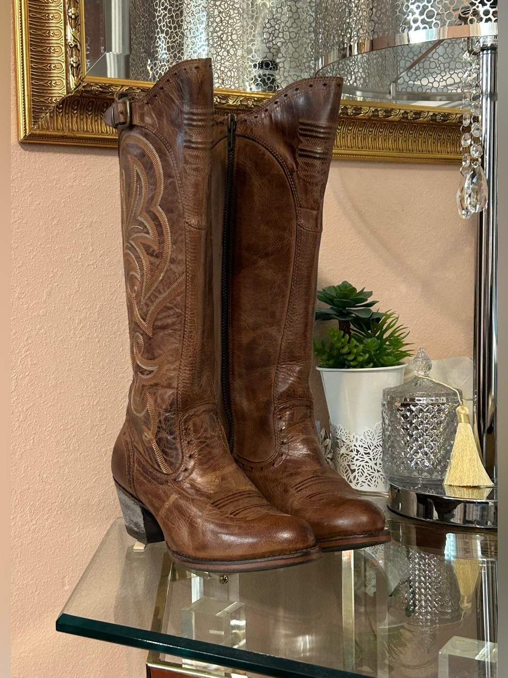 Ariat Distressed Brown Embroidered Leather Western Heeled Zipper Boots Size 7 - Picture 2 of 16
